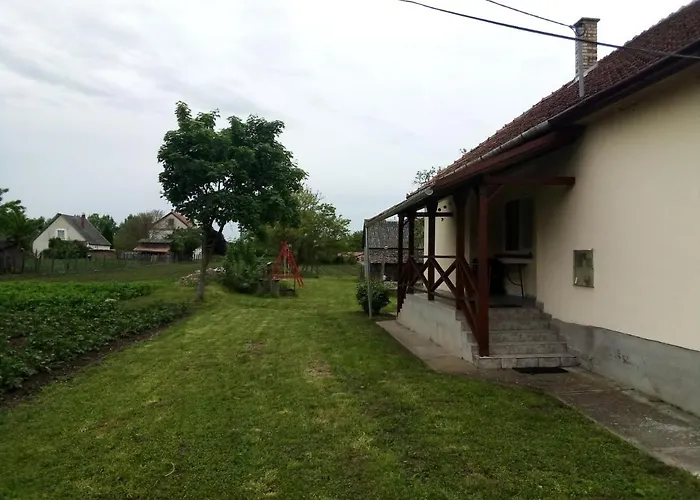 Oeregakac Vendeghaz Tiszaladány