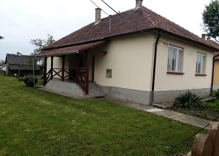 Oeregakac Vendeghaz *